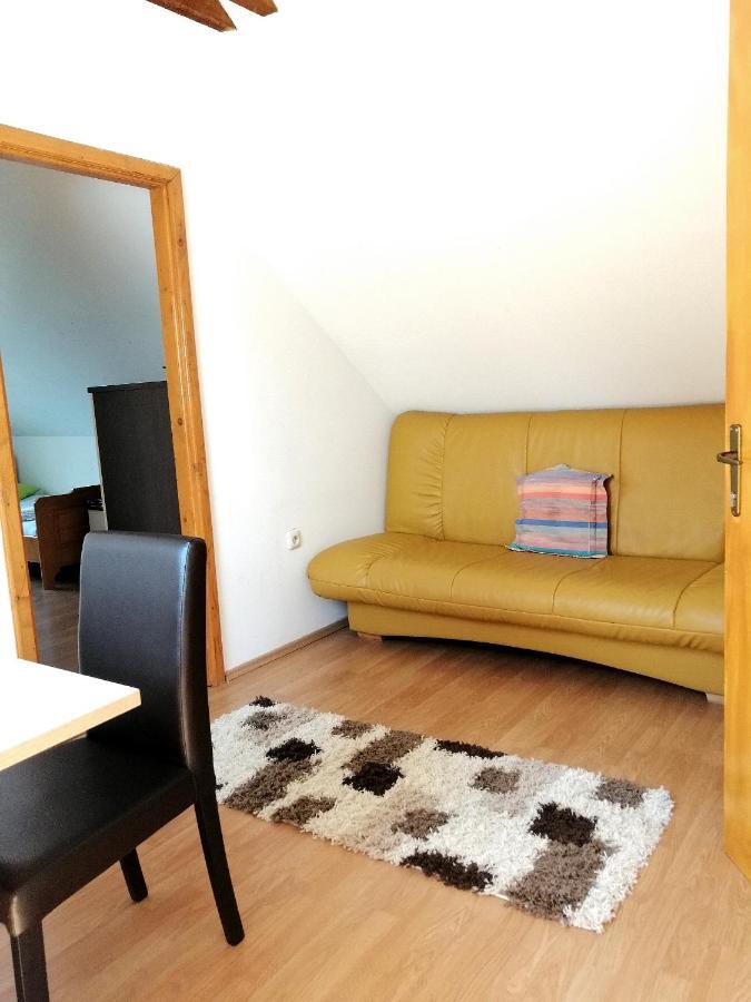 Bozovic Apartment *